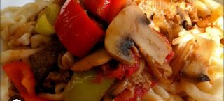 Лагман с шампиньонами и мясом