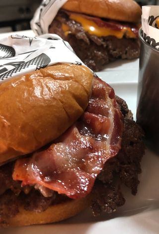 Bacon cheese burger