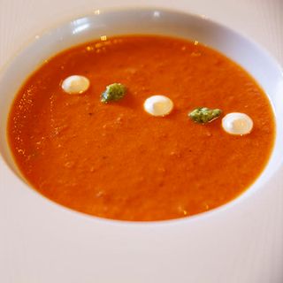 Sopa De Tomate Con Nata