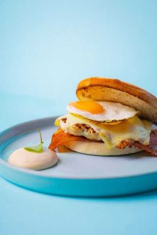 Frango em Bolo de Caco