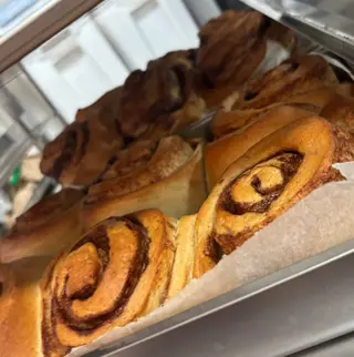 Cinnanon Roll Icing Sugar