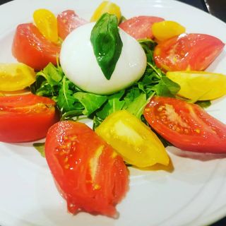 Burrata e pomodoro