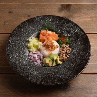 Poke Bowl De Salmón