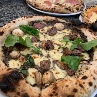 Pizza Carne E Tartufo