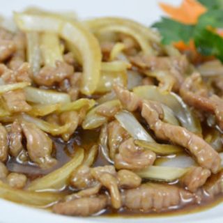 138. Ternera Con Cebolla