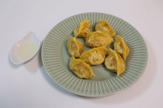 Vegetarianske knedle u tiganju 8 komada