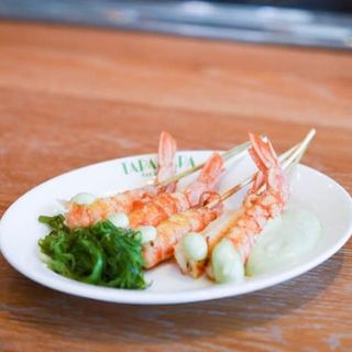 Brochetas De Langostinos Con Wakame Y Mayonesa De Wasabi 