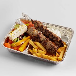 Piatto souvlaki di agnello