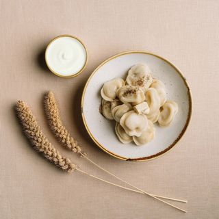 Пельмешки з курочки зі сметанкою