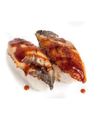 38. Nigiri de anguila (2 pzs.)