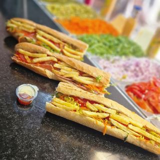 Sandwich Thon + oeuf, mortadelle et cacher 