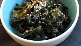 Wakame tuna salata