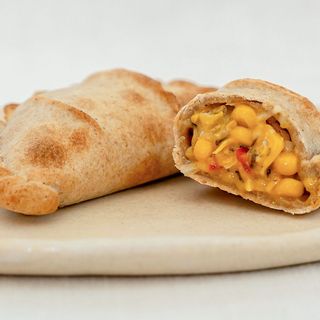 Empanada de Milho Doce e Queijo Vegano
