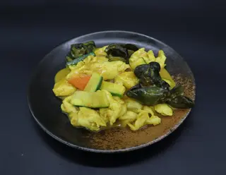 301. Pollo al curry