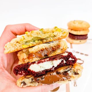 Caja de 4 Cookies Rellenas