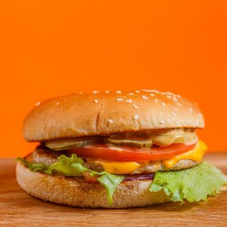 Курячий бургер