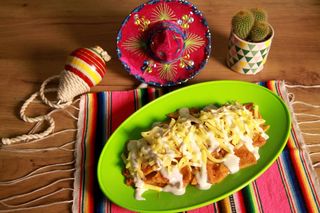 Chilaquiles sa sirom