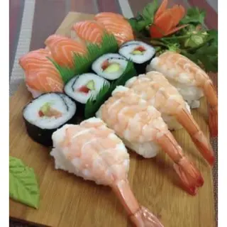 M41. Sushi Maki Mix (12 Uds.) (3 personas)
