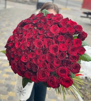 Моно букет зі 101 троянди