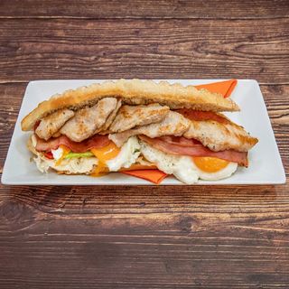 Bocadillo De Chivito