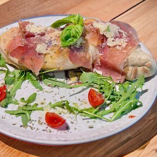 Pizza Strudel (30 Cm.)