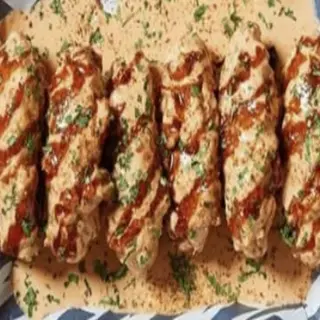 Menú alitas con caramelo salado (8 pzs.)