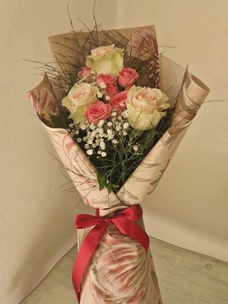 Buket sa mini ružama