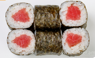 Макі рол з тунцем