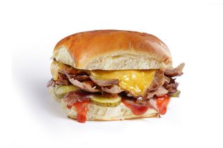 Cheeseburger angus și curcan