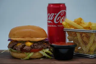 Double Smash burger porcija