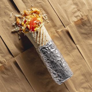 Мамина з курочкою та сирним соусом