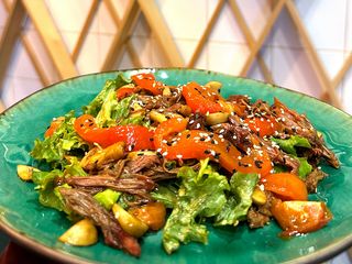 Теплий салат з телятини (250g)