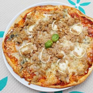 Pizza De Atún