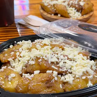 Tajadas con queso blanco