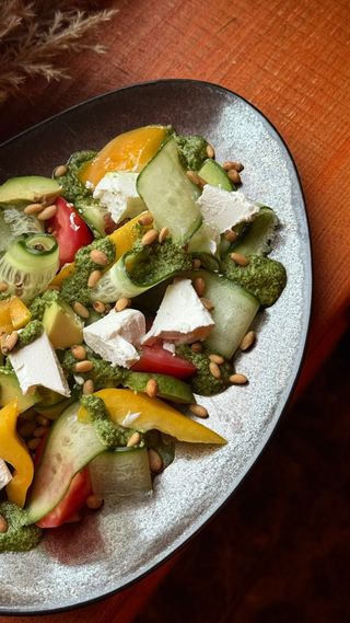 Салат Овочевий з фетою та Песто
