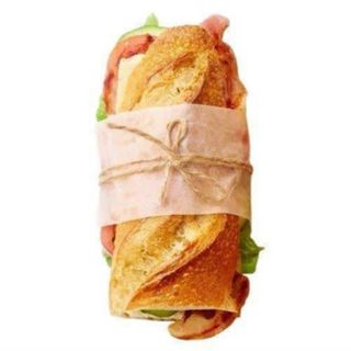 Bocadillo de masa de pollo con curry y queso 