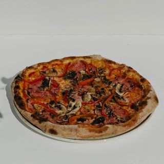 Pizza Quattro Stagtioni 