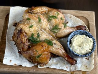 Курча на грилі (350/50г)