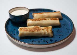 Naleśniki ze słonym serem