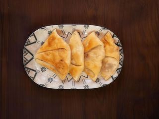 Плацинда з картоплею та домашнім беконом (220г)