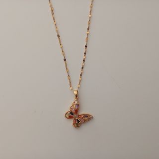 Colar borboleta em aço inoxidável 