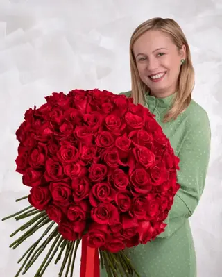 Buchet 101 trandafiri roşii Freedom