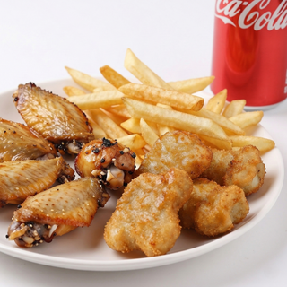Menu Nuggets Con  Tender Y Alitas