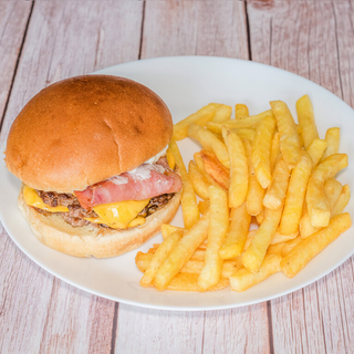Smash Burger Sublime con ración de patatas fritas