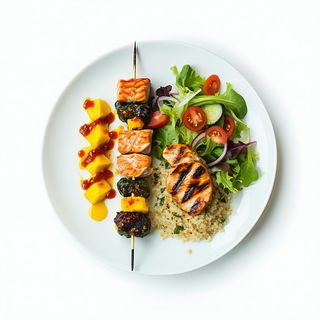 Plato De Brocheta De Salmón