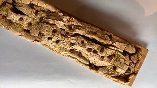 Фисташковый пирог с малиной