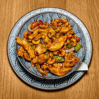 CHICKEN CASHEW
