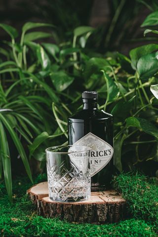 HENDRICKS  (50  мл.)