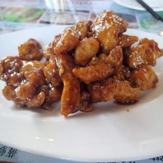 Pollo Con Salsa Pekín