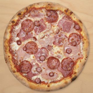 Pizza Quattro Carni 27 cm